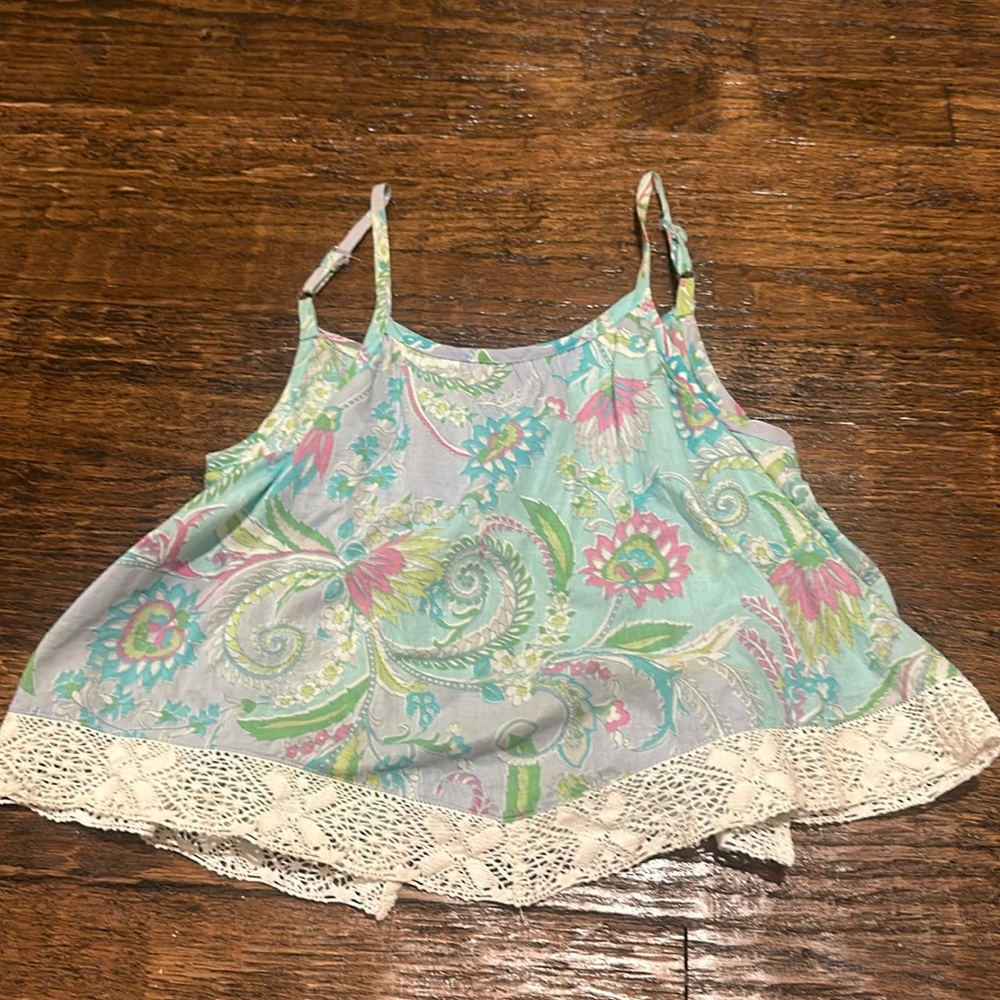 blue cropped top